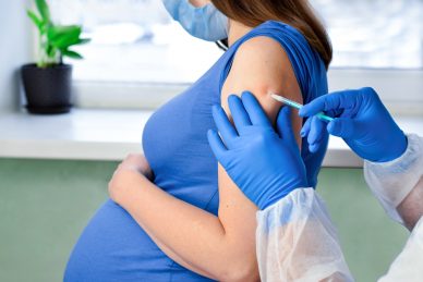 Νέες οδηγίες από την ISIDOG για τον εμβολιασμό των εγκύων